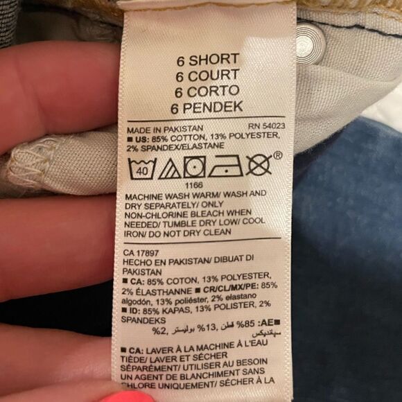 Old Navy NWT Maternity Full Panel Rockstar Super Skinny Ripped Jeans sz 6 short - Picture 11 of 14